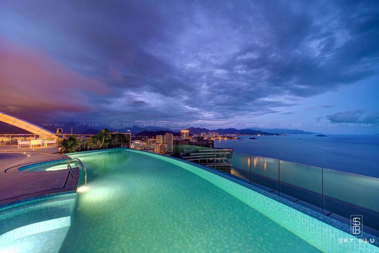 Homie Panorama Beachfront Residences Nha Trang Exteriör bild